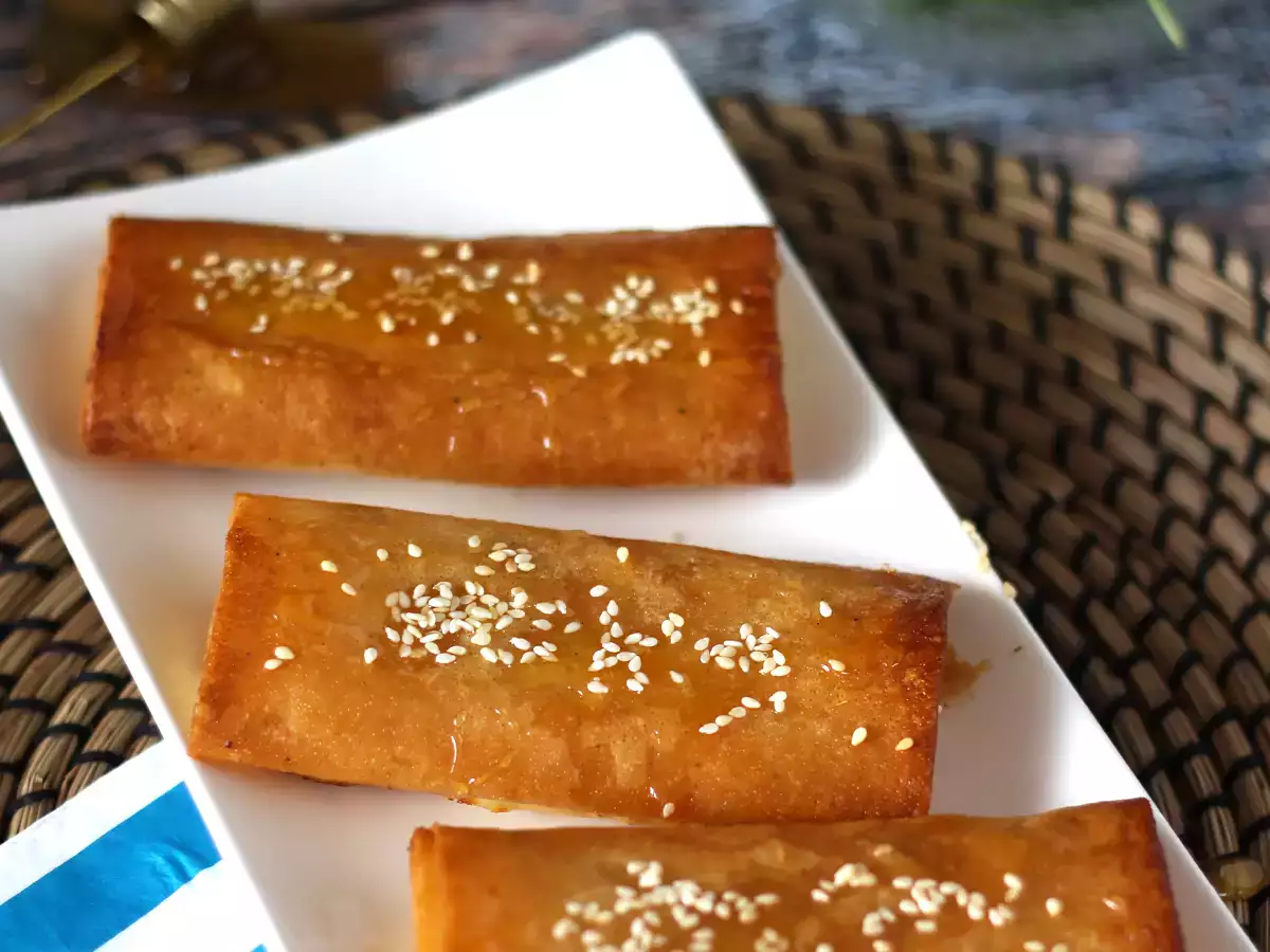 Feta Saganaki, grécky recept na chrumky z fety a medu - foto 4