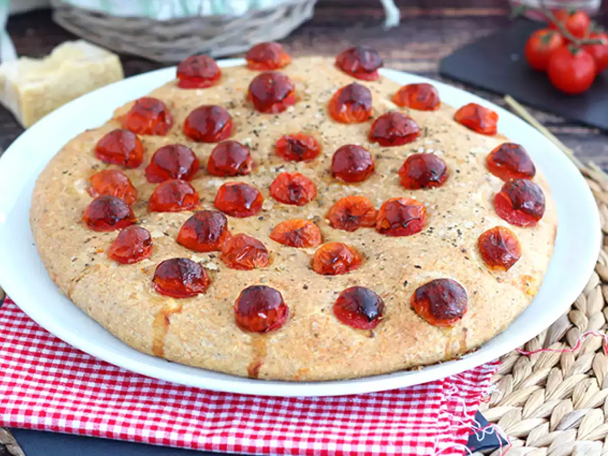 Focaccia s cherry paradajkami