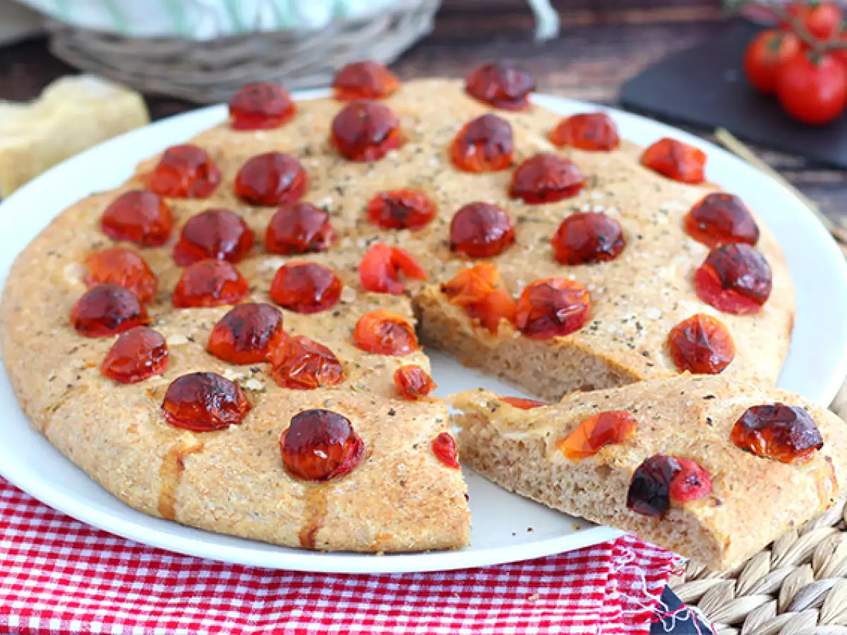 Focaccia s cherry paradajkami - foto 2