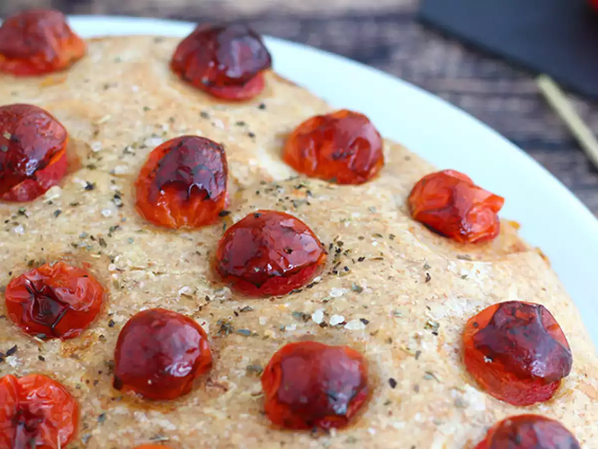 Focaccia s cherry paradajkami - foto 3