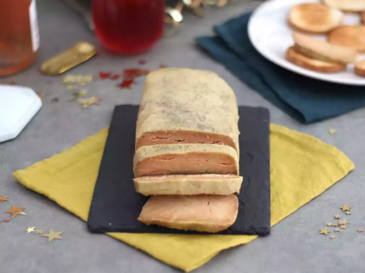 Foie gras varené v soli