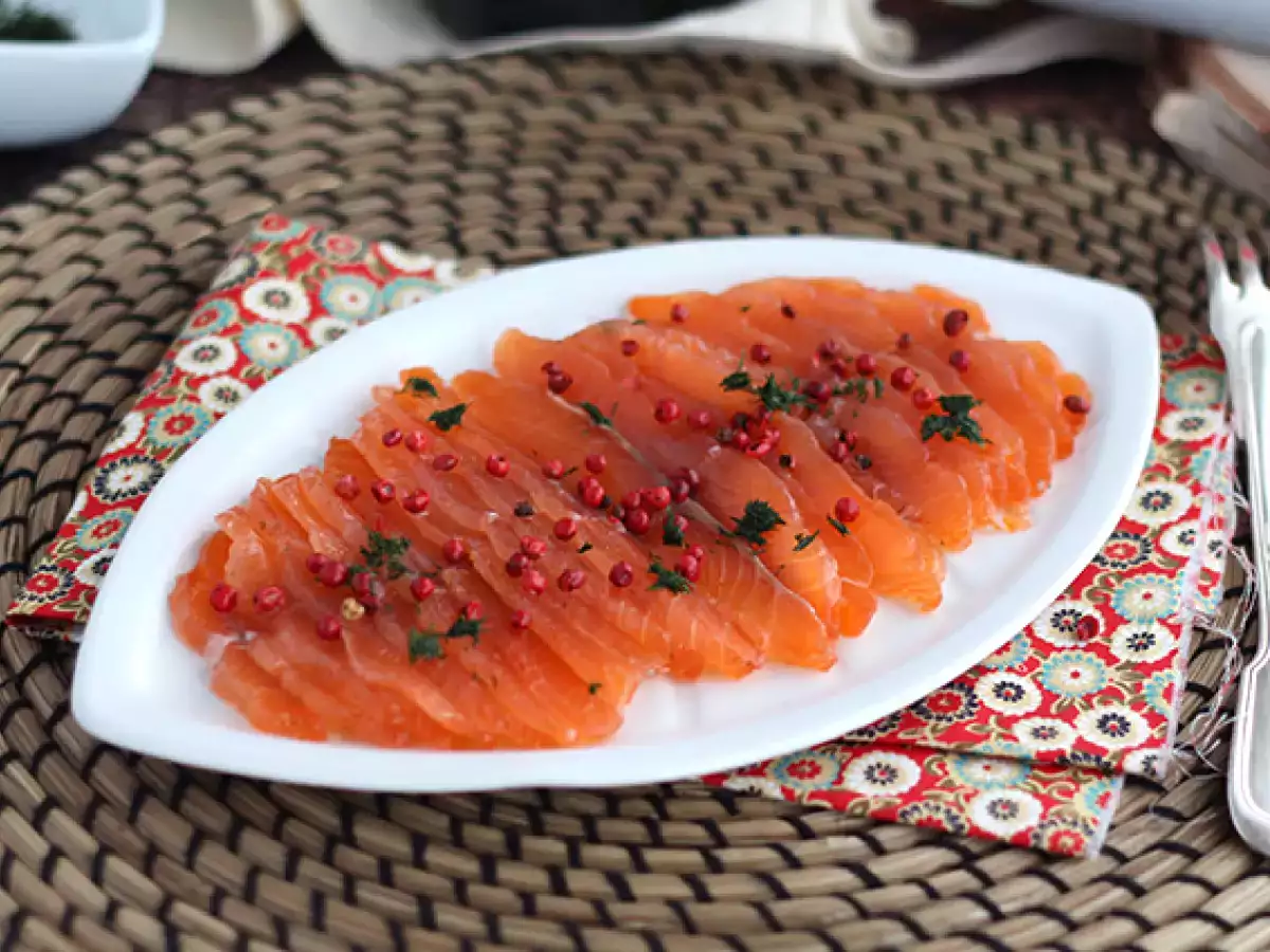 Gravlax, marinovaný losos na švédsky spôsob