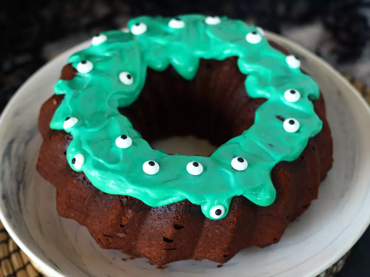 Halloween Bundt torta, lahodný čokoládový koláč - foto 2