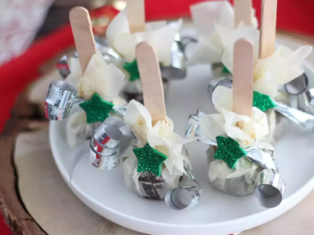 Horké čokoládové lízanky: horká čokoláda + Carambar - foto 4