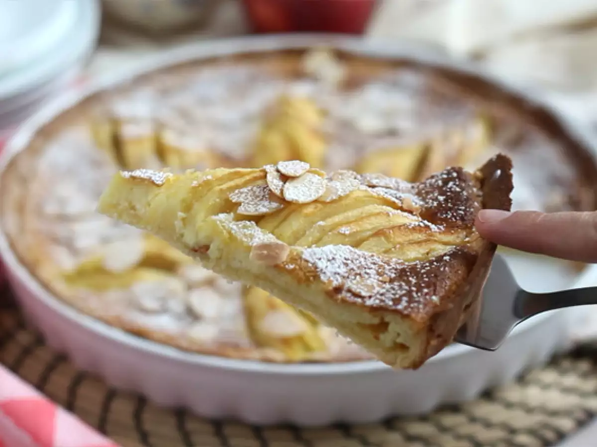 Jablkový a mandľový koláč (Tarte normande) - foto 3