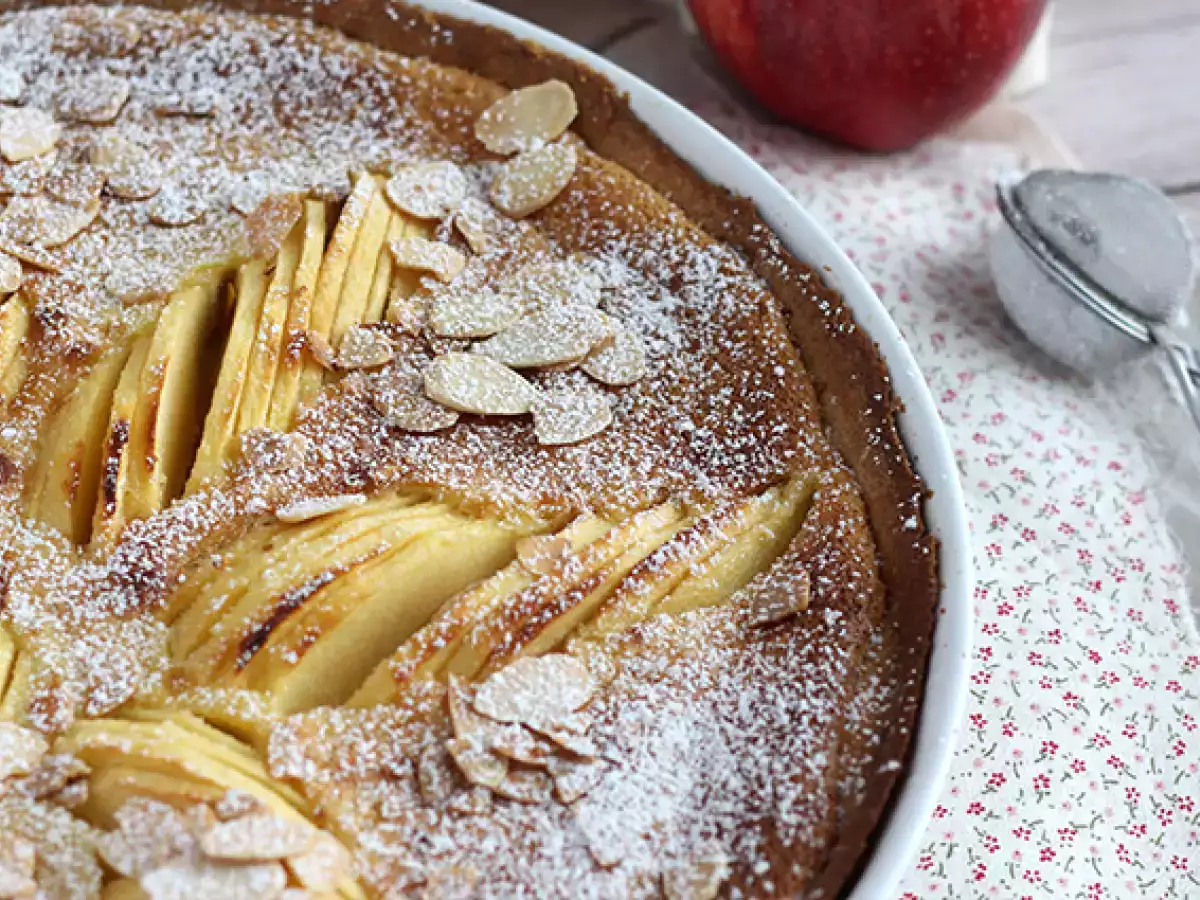 Jablkový a mandľový koláč (Tarte normande) - foto 4