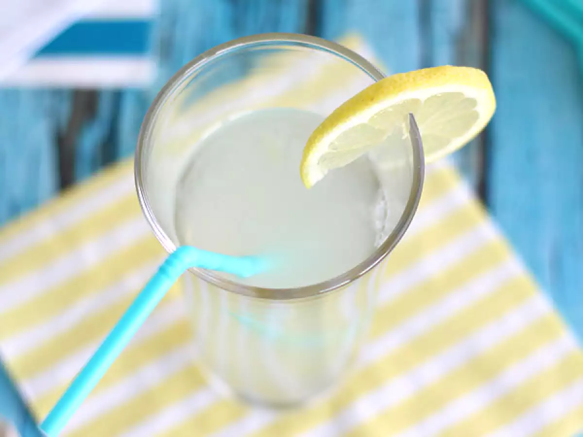 Jednoduchá limonáda na uhasenie smädu - foto 2
