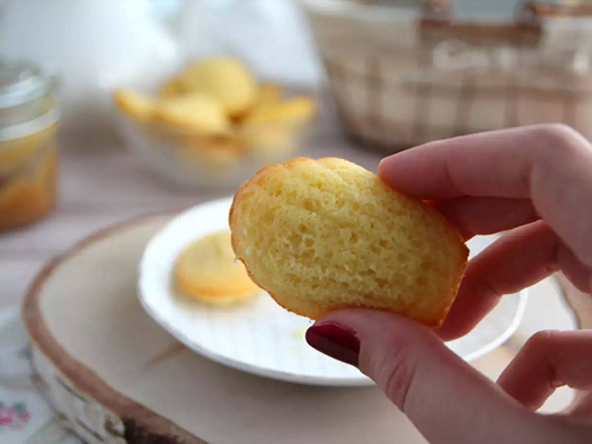 Jednoduchý recept na obyčajné, nadýchané madeleines - foto 2