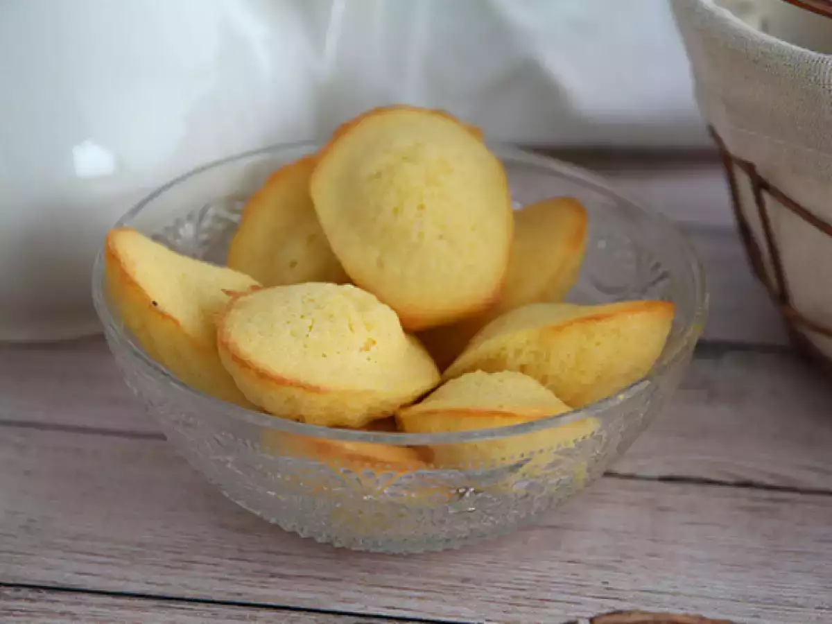 Jednoduchý recept na obyčajné, nadýchané madeleines - foto 3