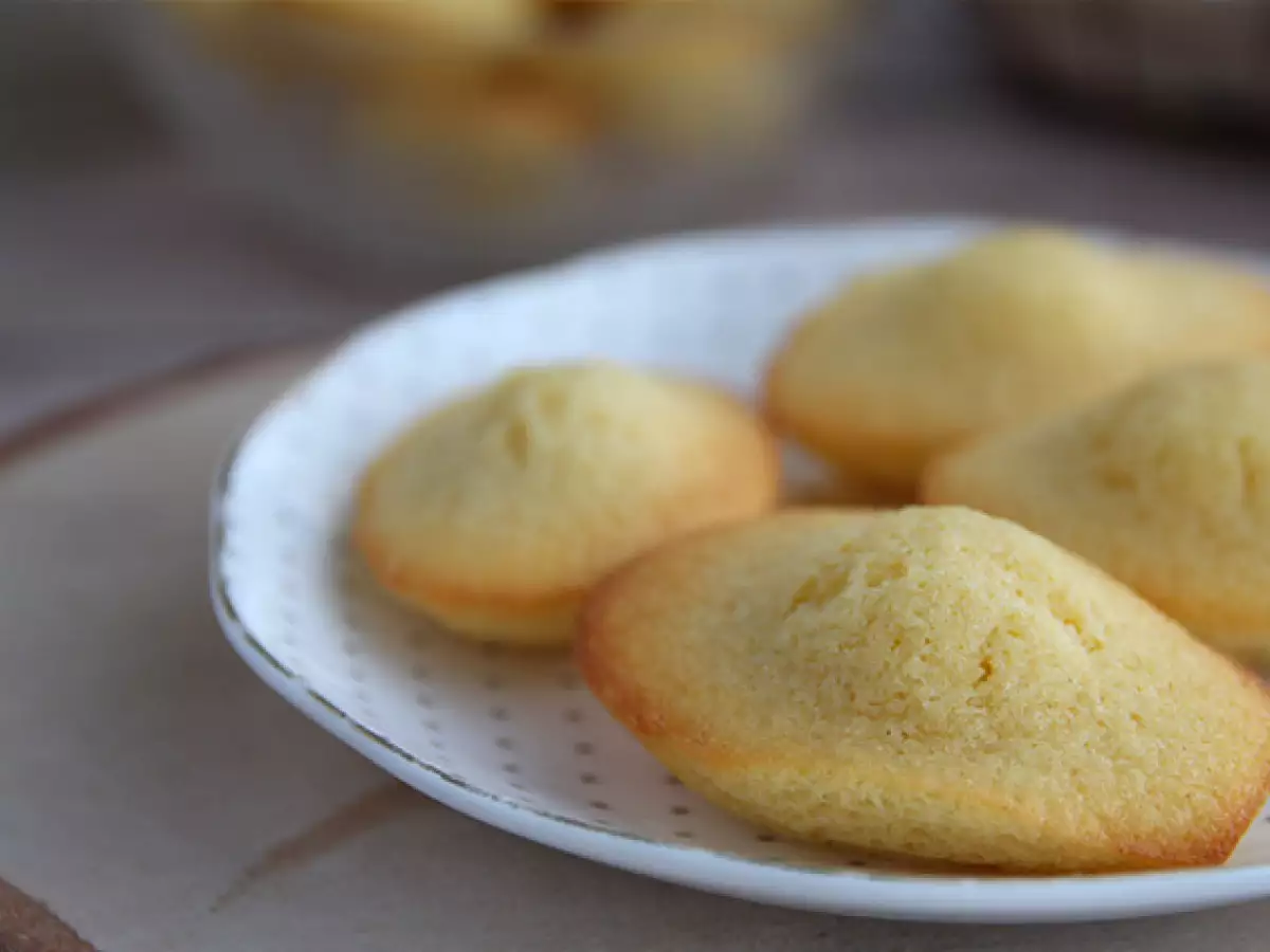 Jednoduchý recept na obyčajné, nadýchané madeleines - foto 4