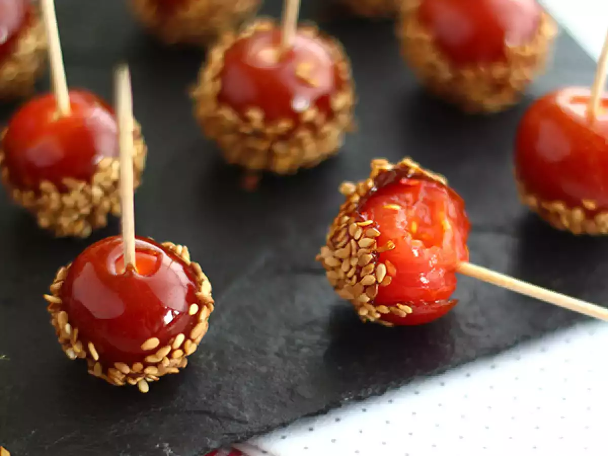 Karamelizované cherry paradajky so sezamovými semienkami alebo paradajky lásky - foto 3