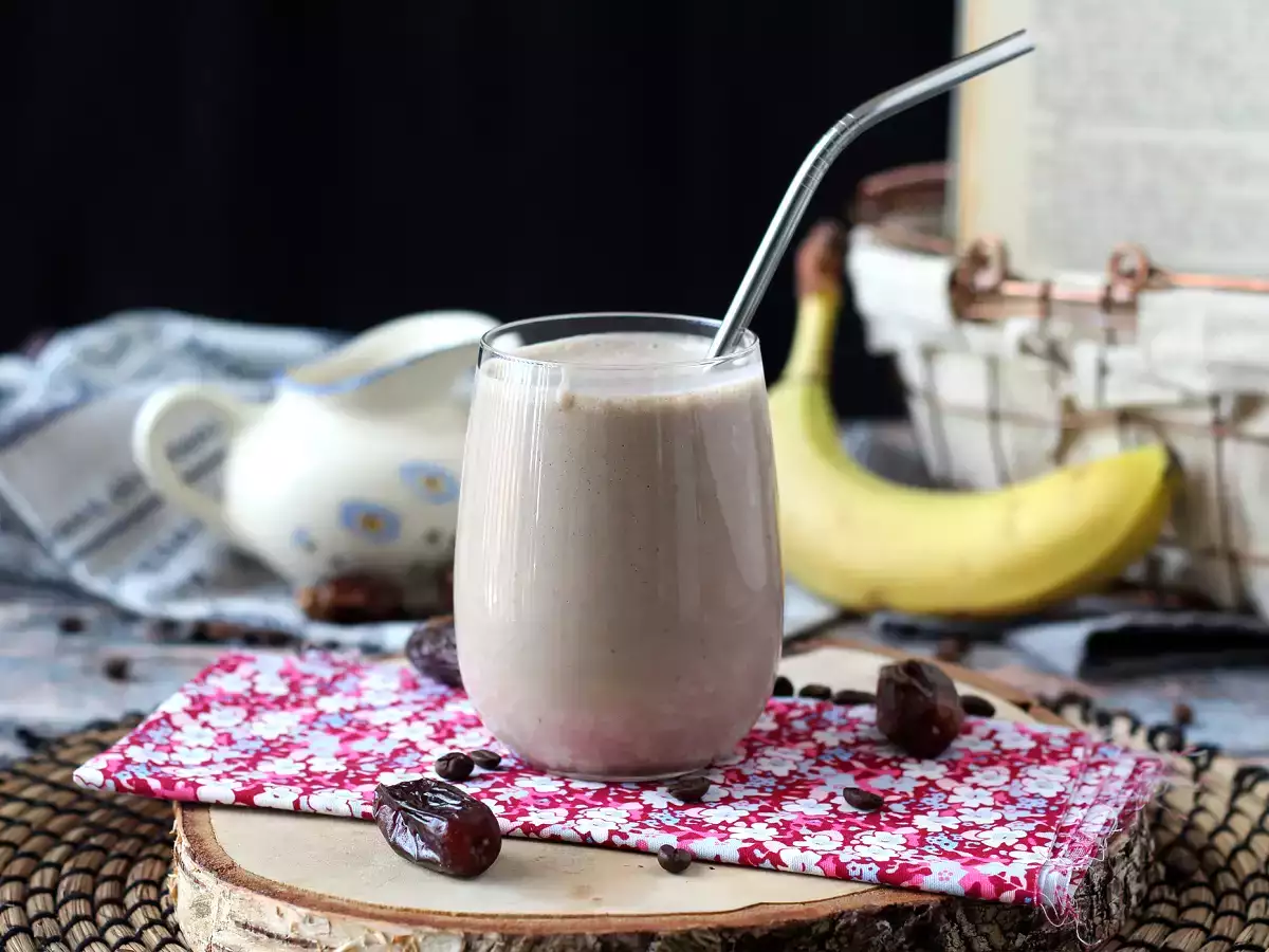 Káva a datľové smoothie na prebudenie! - foto 3