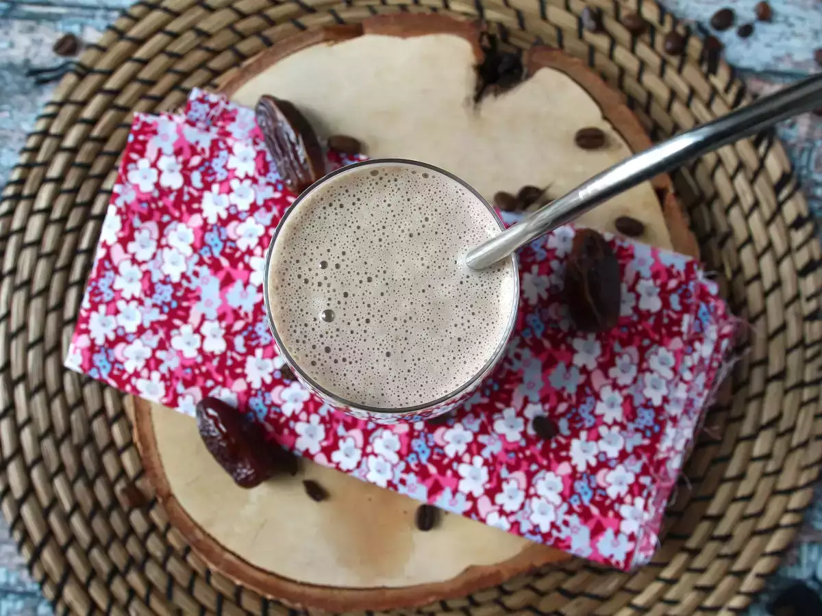 Káva a datľové smoothie na prebudenie! - foto 5