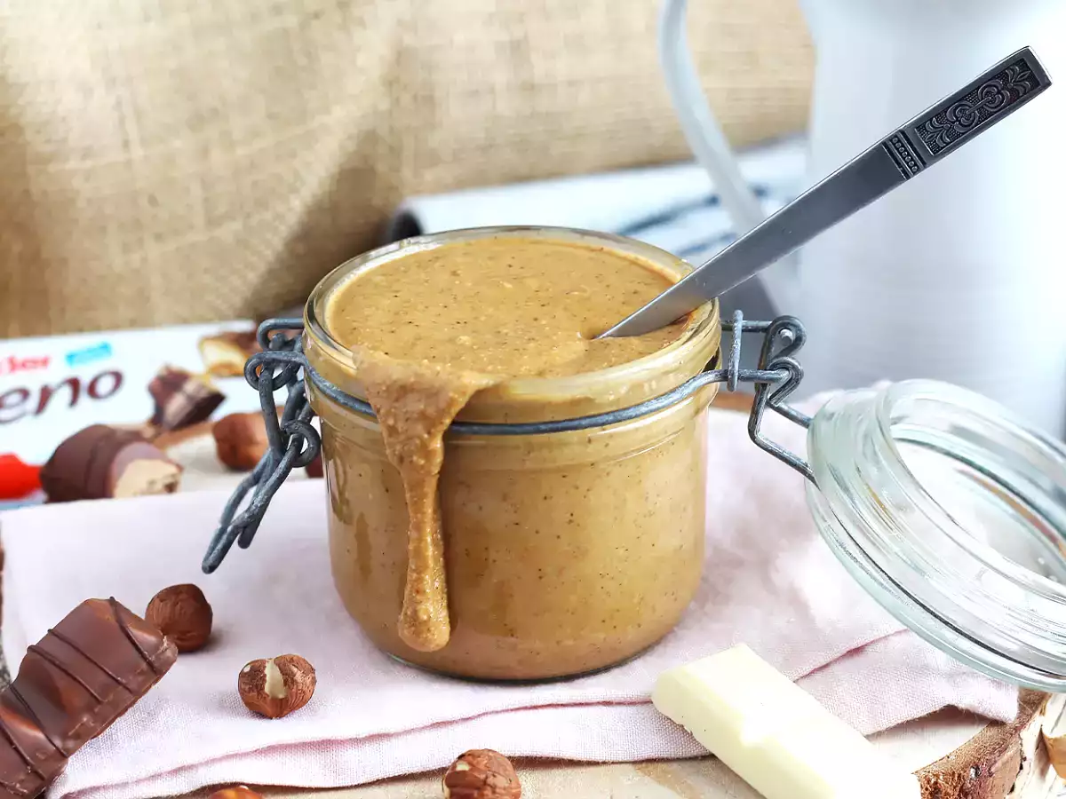 Kinder Bueno nátierka s príchuťou - iba 2 prísady