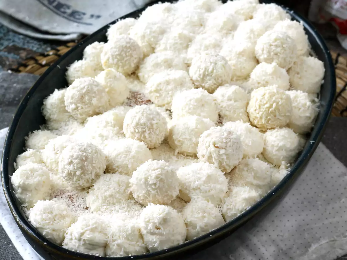 Kokosové tiramisu s Raffaellom - foto 7