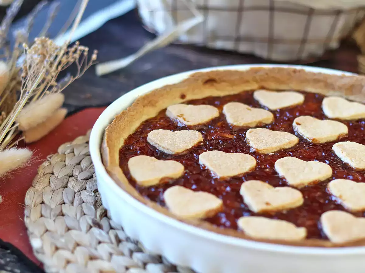 Koláč s jahodovým džemom: klasický recept na krehké pečivo (aj srdcia) - foto 2