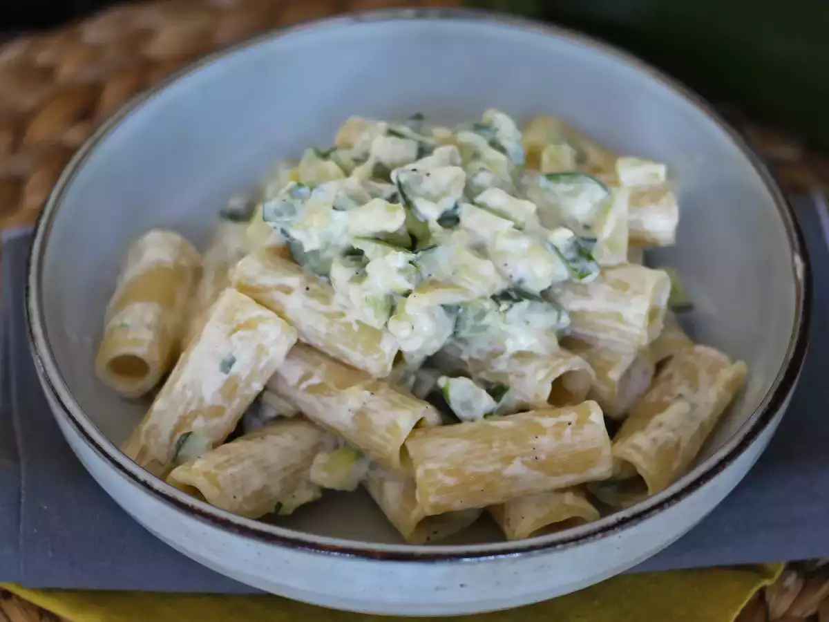 Krémové cestoviny s cuketou, chutný a veľmi rýchly recept - foto 4