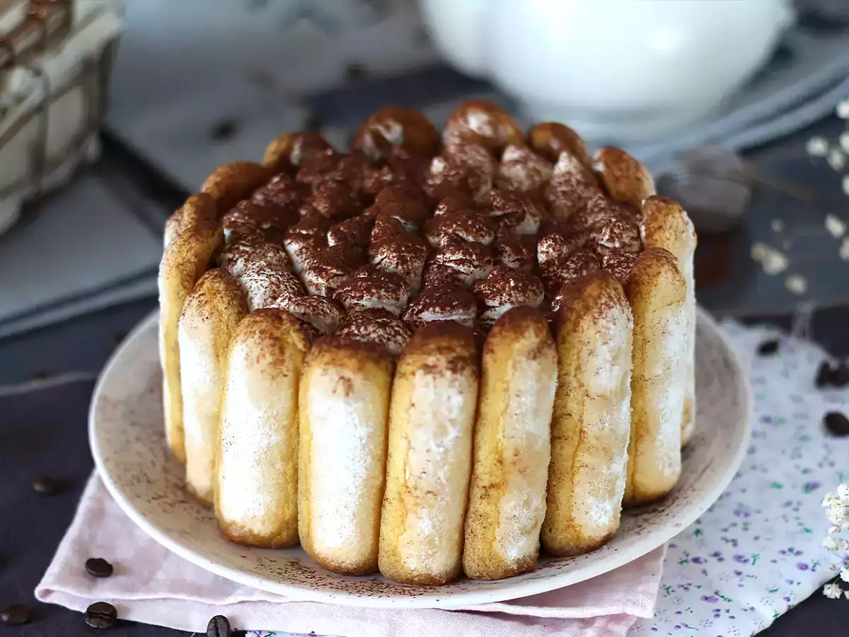 Lahodná charlotte v štýle tiramisu bez vajec - foto 2