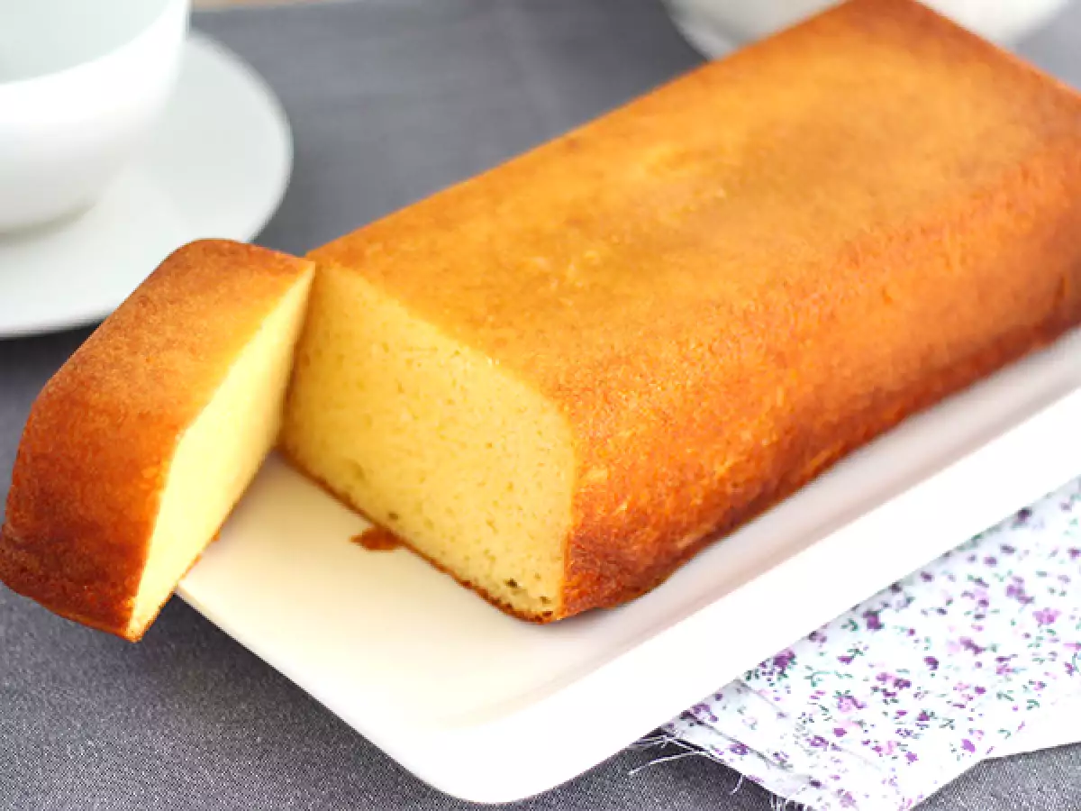 Lahodne vlhký koláč z kondenzovaného mlieka