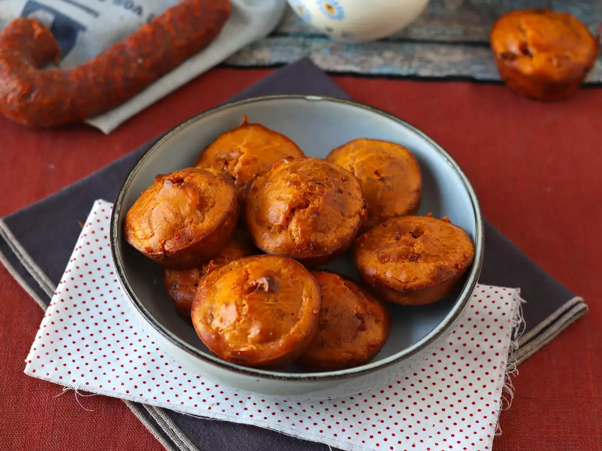 Mäkké a pikantné muffiny s chorizom - foto 2