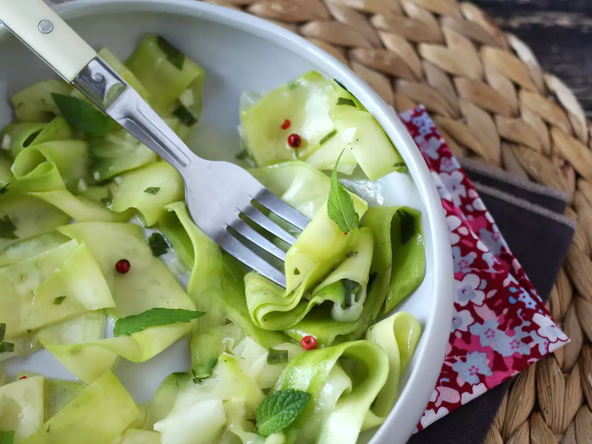 Marinované cukety, dokonalé zeleninové carpaccio na leto! - foto 2
