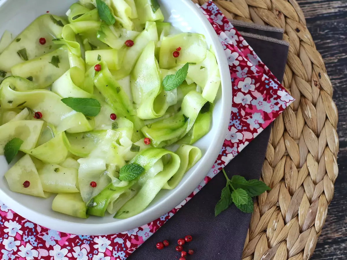 Marinované cukety, dokonalé zeleninové carpaccio na leto! - foto 6