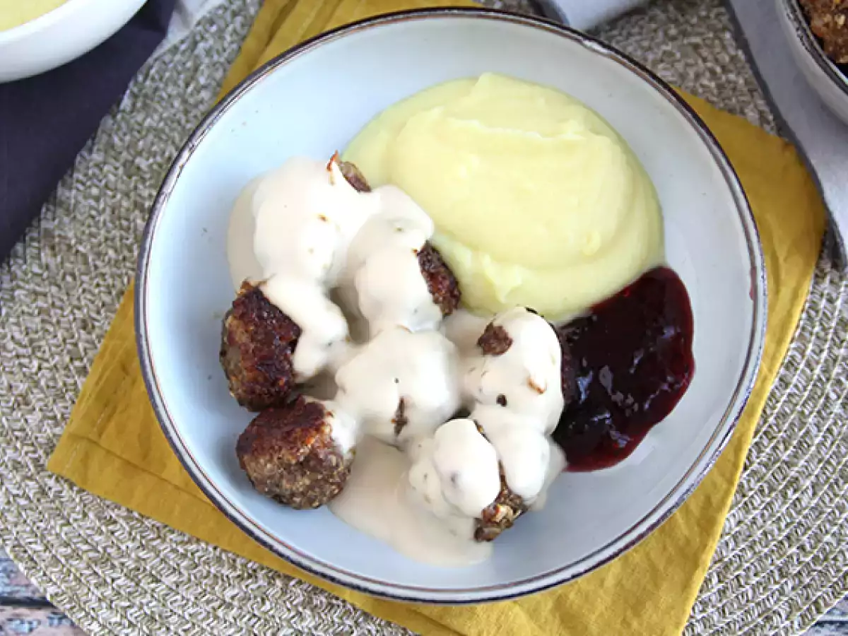 Mäsové guľky Ikea s bielou omáčkou - foto 3