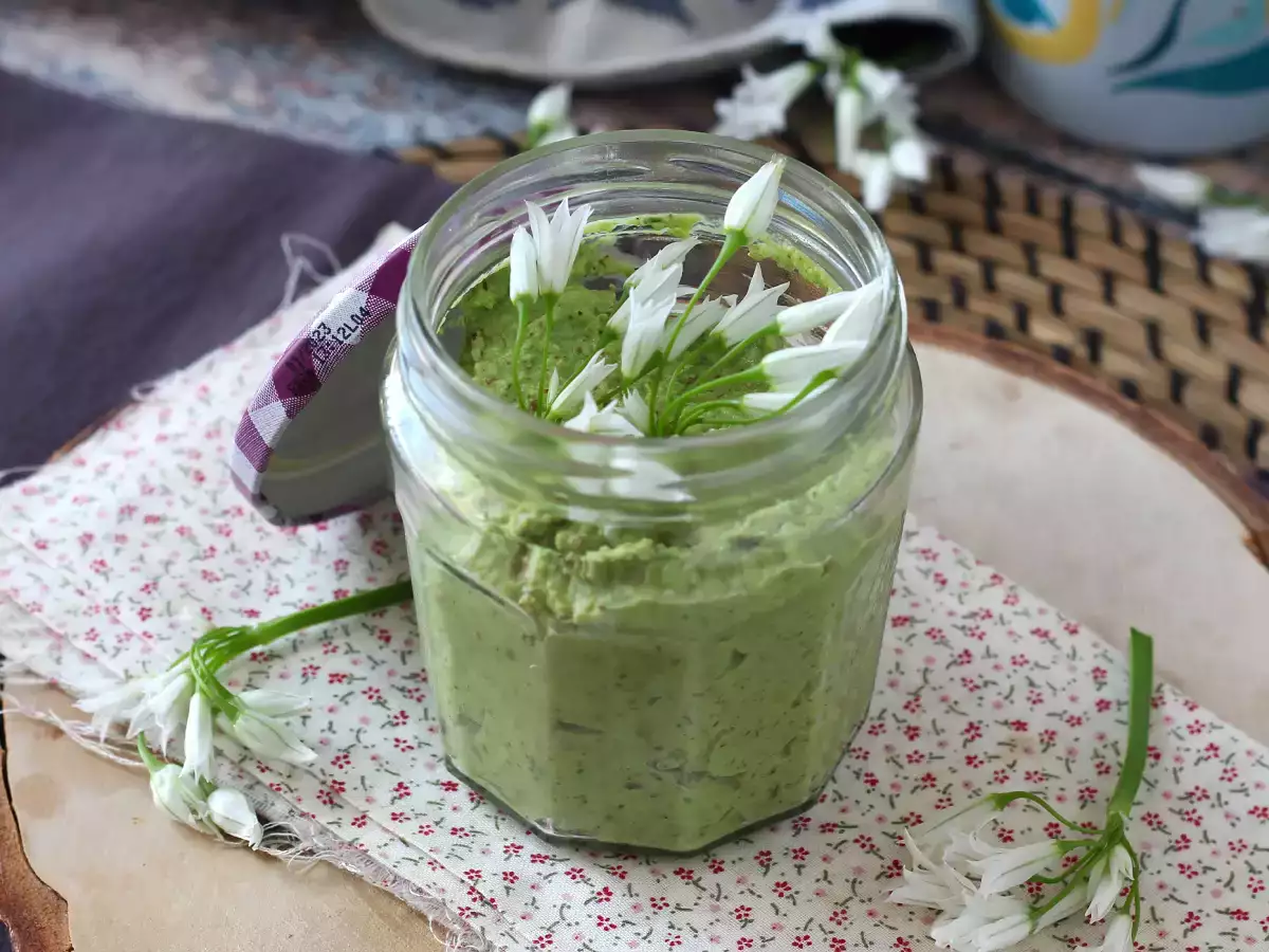 Medvedie cesnakové pesto, voňavé a veľmi chutné! - foto 3