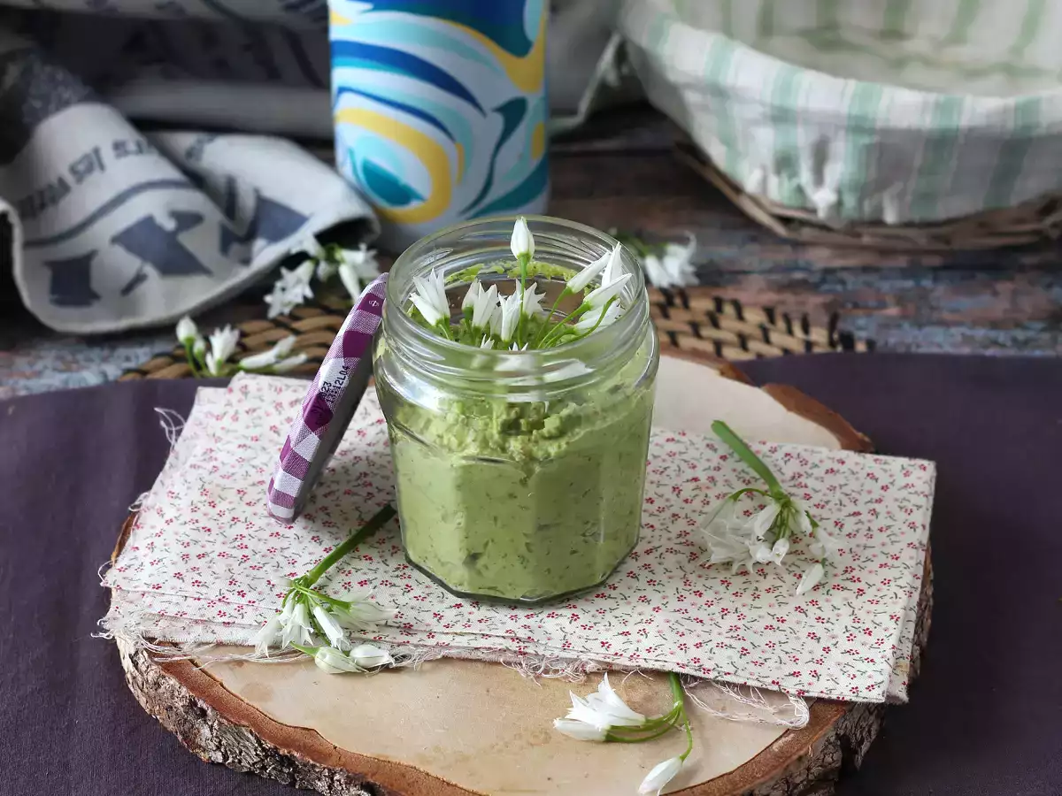 Medvedie cesnakové pesto, voňavé a veľmi chutné! - foto 6