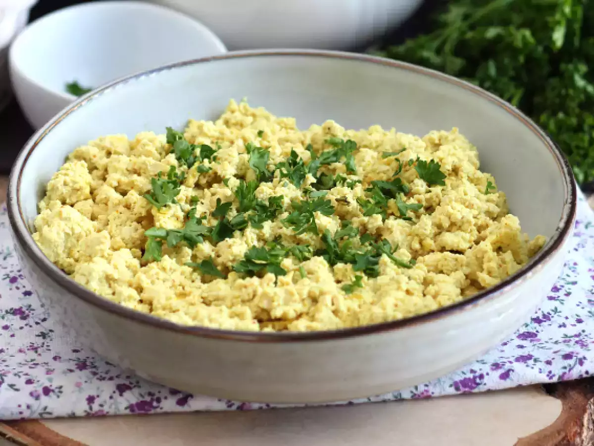 Miešané tofu ako náhrada za miešané vajíčka! - foto 3