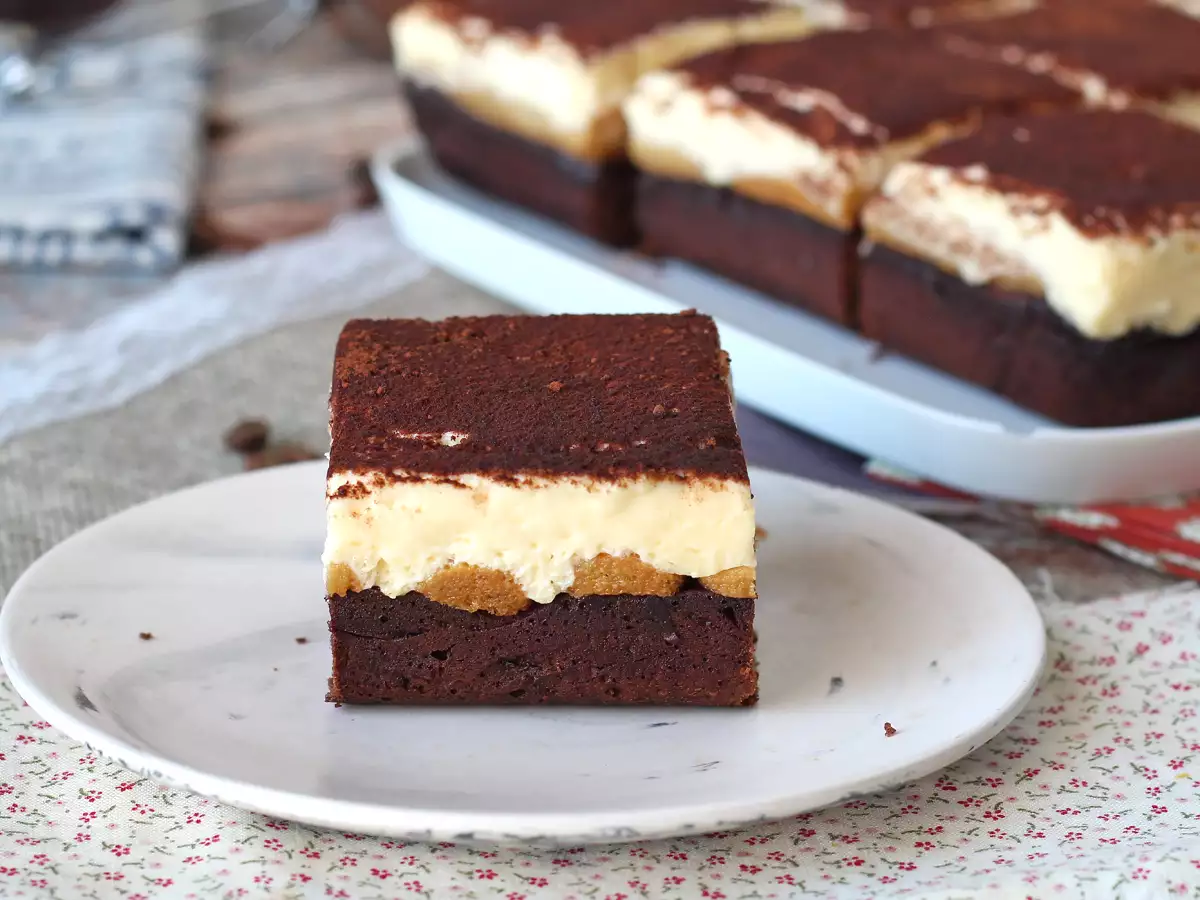 Milovníci brownie a tiramisu, máme pre vás ideálny koláč!