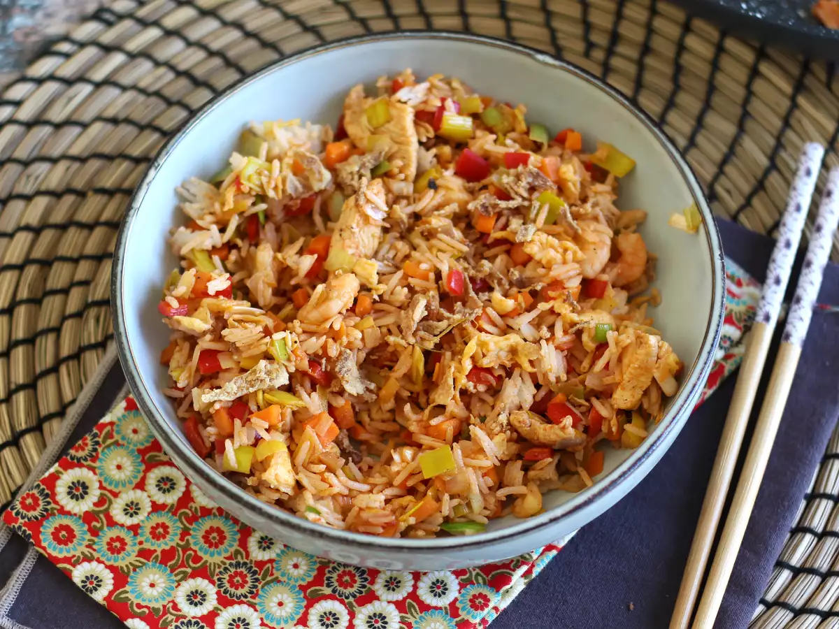 Nasi goreng, indonézske ryžové jedlo - foto 2
