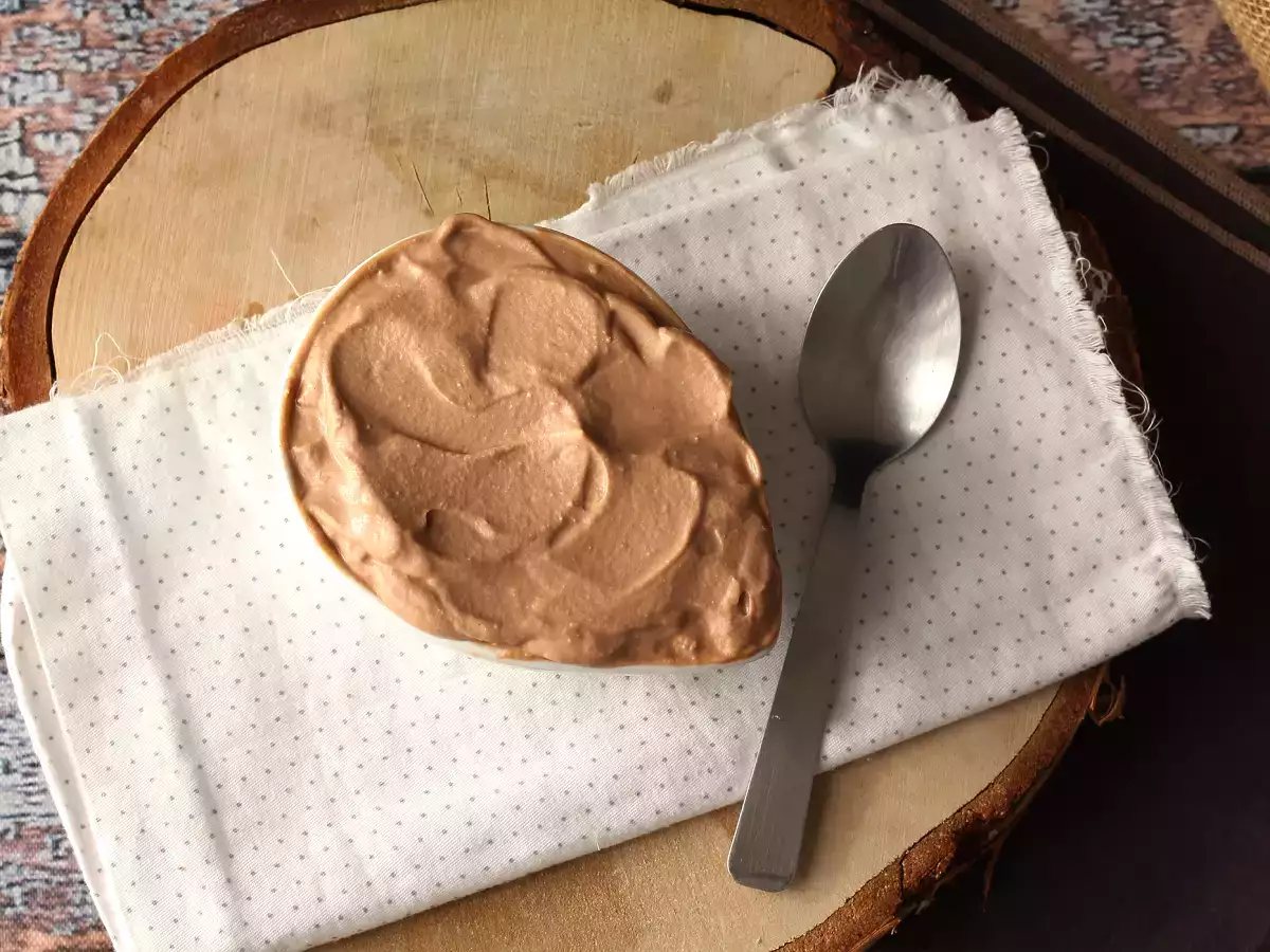 Nutella krémová nátierka, ideálna na polevu tort a vrstvených koláčov - foto 3