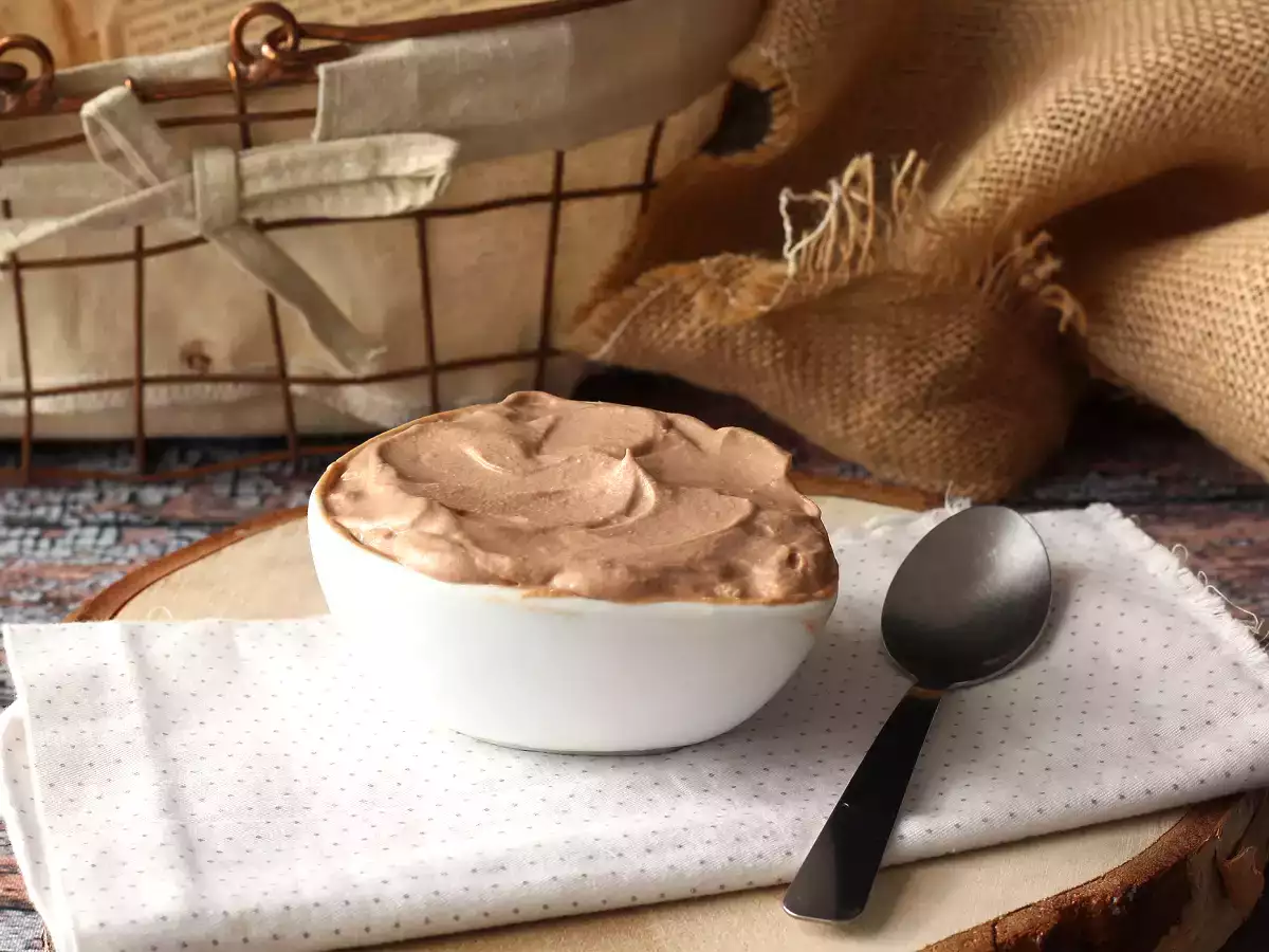 Nutella krémová nátierka, ideálna na polevu tort a vrstvených koláčov - foto 4