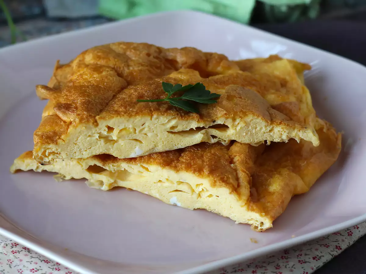 Omeleta vo fritéze, ľahký recept bez toho, aby ste v kuchyni niečo zašpinili! - foto 3