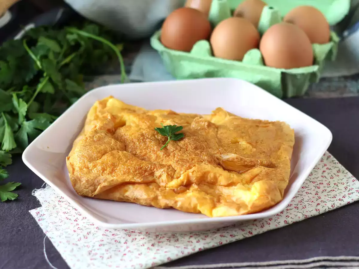 Omeleta vo fritéze, ľahký recept bez toho, aby ste v kuchyni niečo zašpinili! - foto 4