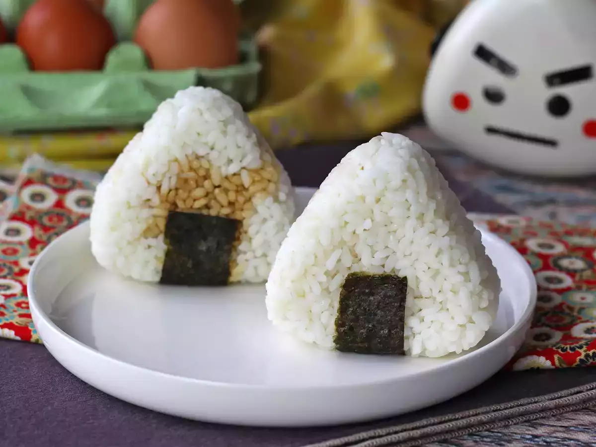 Onigiri so žĺtkami konzervovanými v sójovej omáčke - foto 4