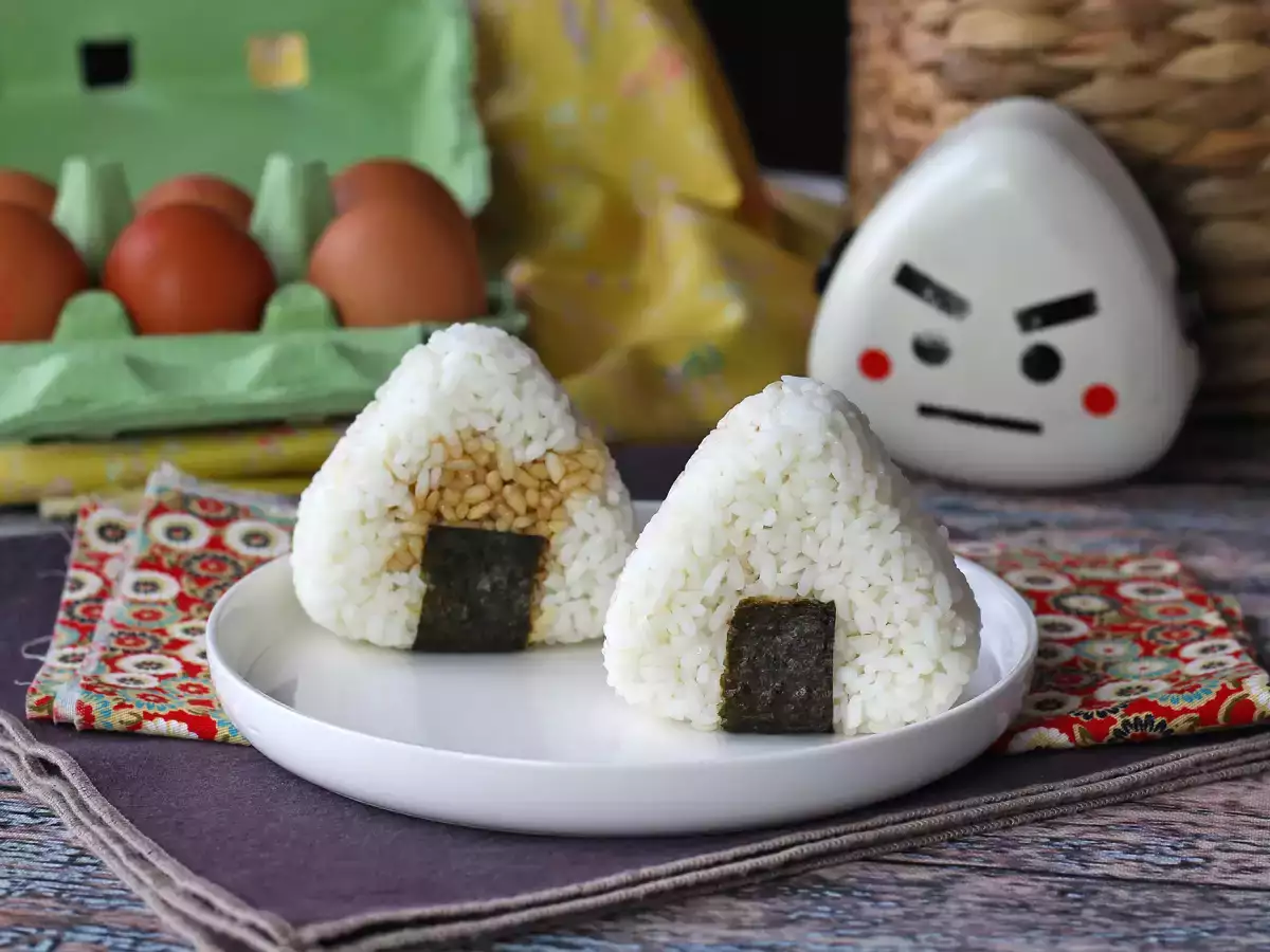 Onigiri so žĺtkami konzervovanými v sójovej omáčke - foto 7