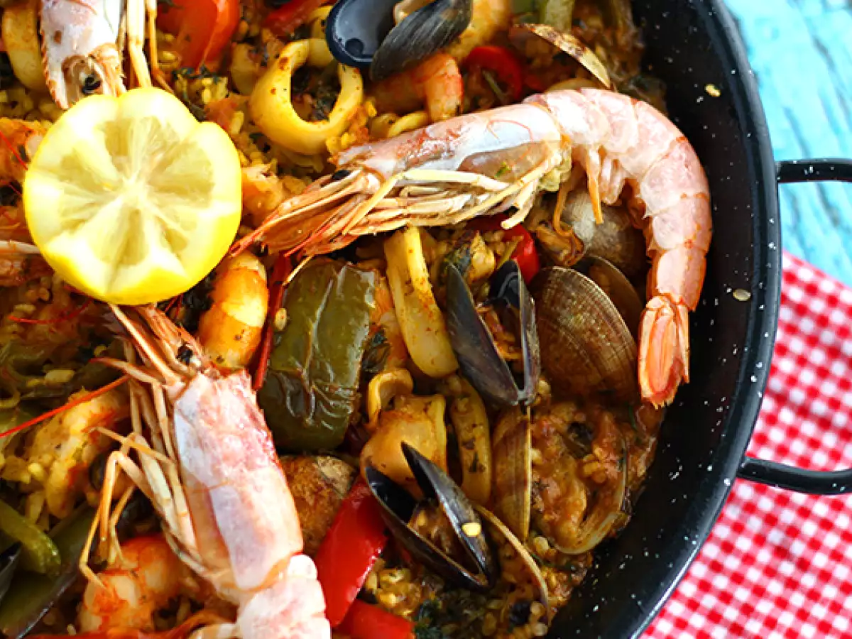 Paella s morskými plodmi - foto 4