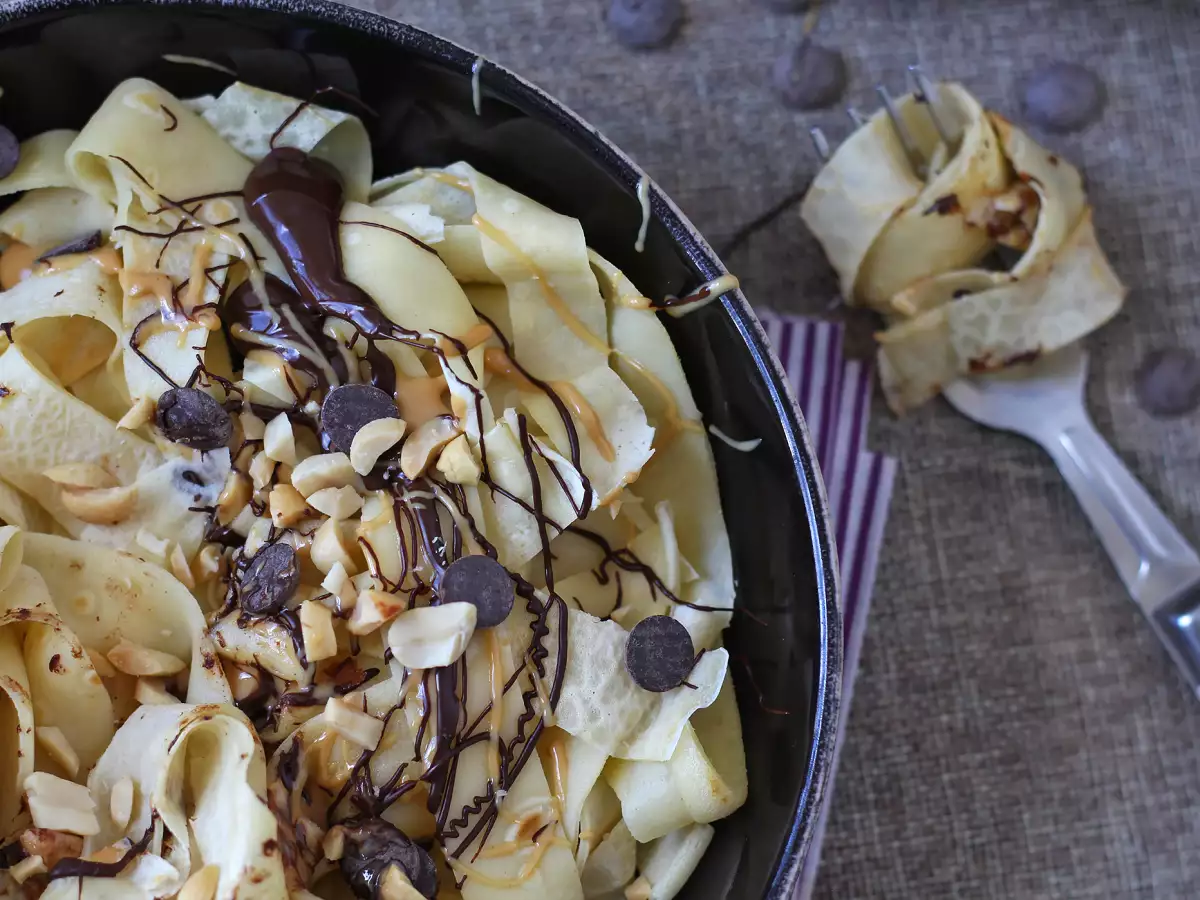 Palacinkové tagliatelle s čokoládou a arašidmi! - foto 8