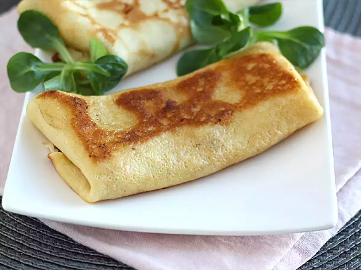 Palacinky plnené bešamelovou omáčkou, syrom a šunkou - foto 3