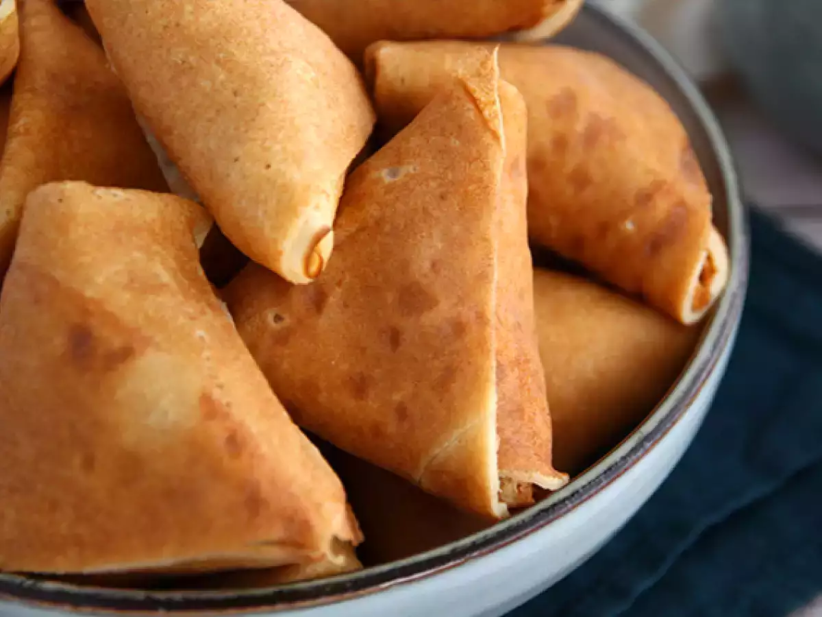 Palacinky Samoussas s karamelizovanými jablkami - foto 4