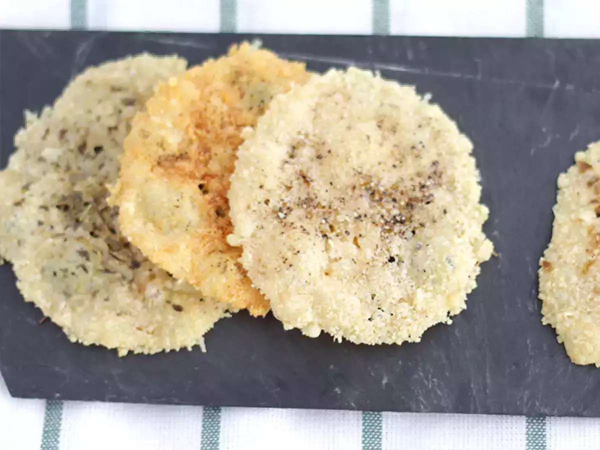 Parmezánové lupienky s bylinkami a korením - foto 3
