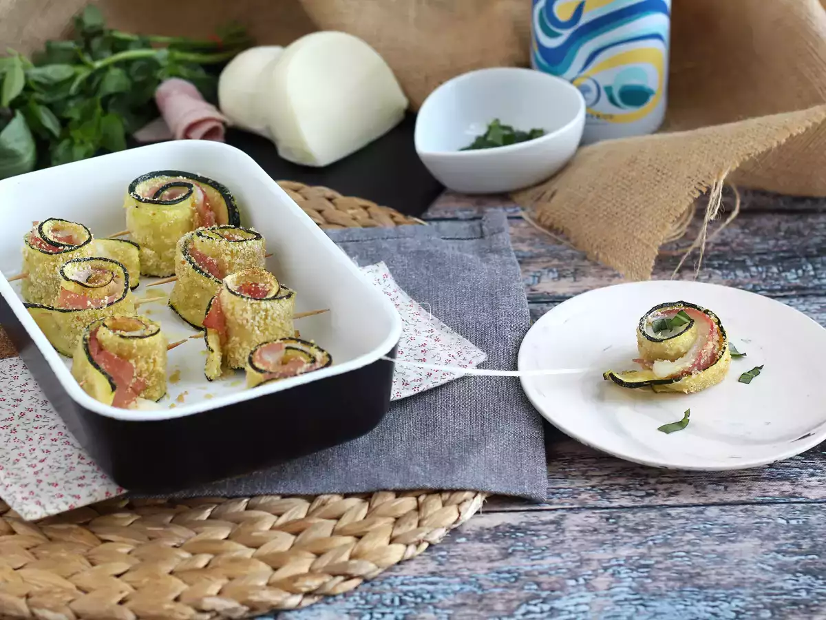 Pečené cuketové rolky so šunkou a syrom scamorza