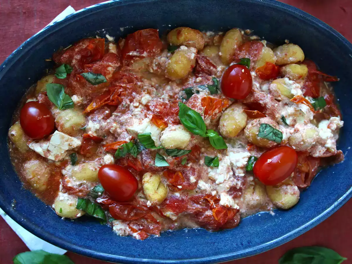 Pečené feta halušky s Airfryer, super rýchle jedlo s cherry paradajkami a feta! - foto 3