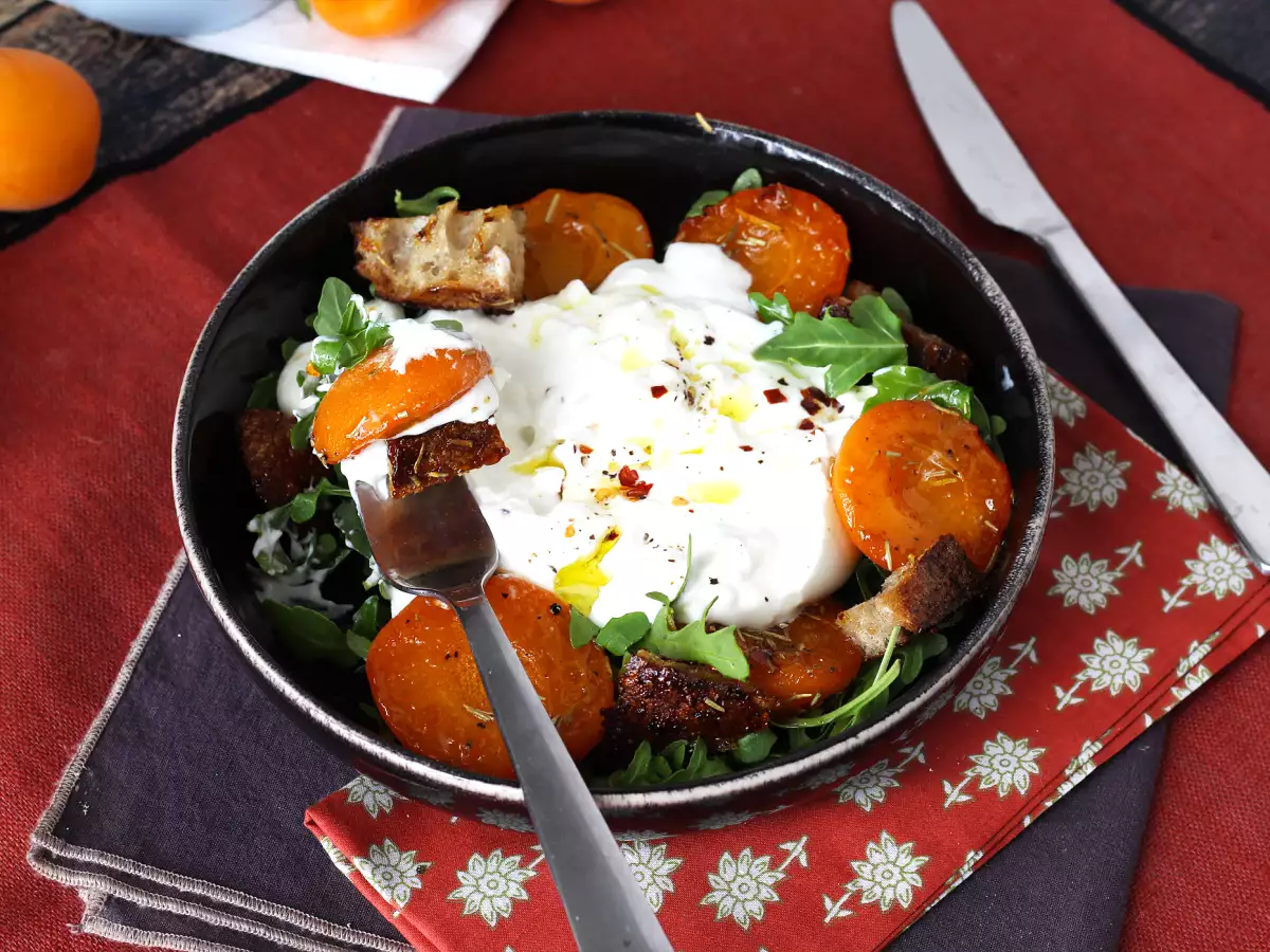 Pečené marhule, rukola a šalát burrata - foto 3