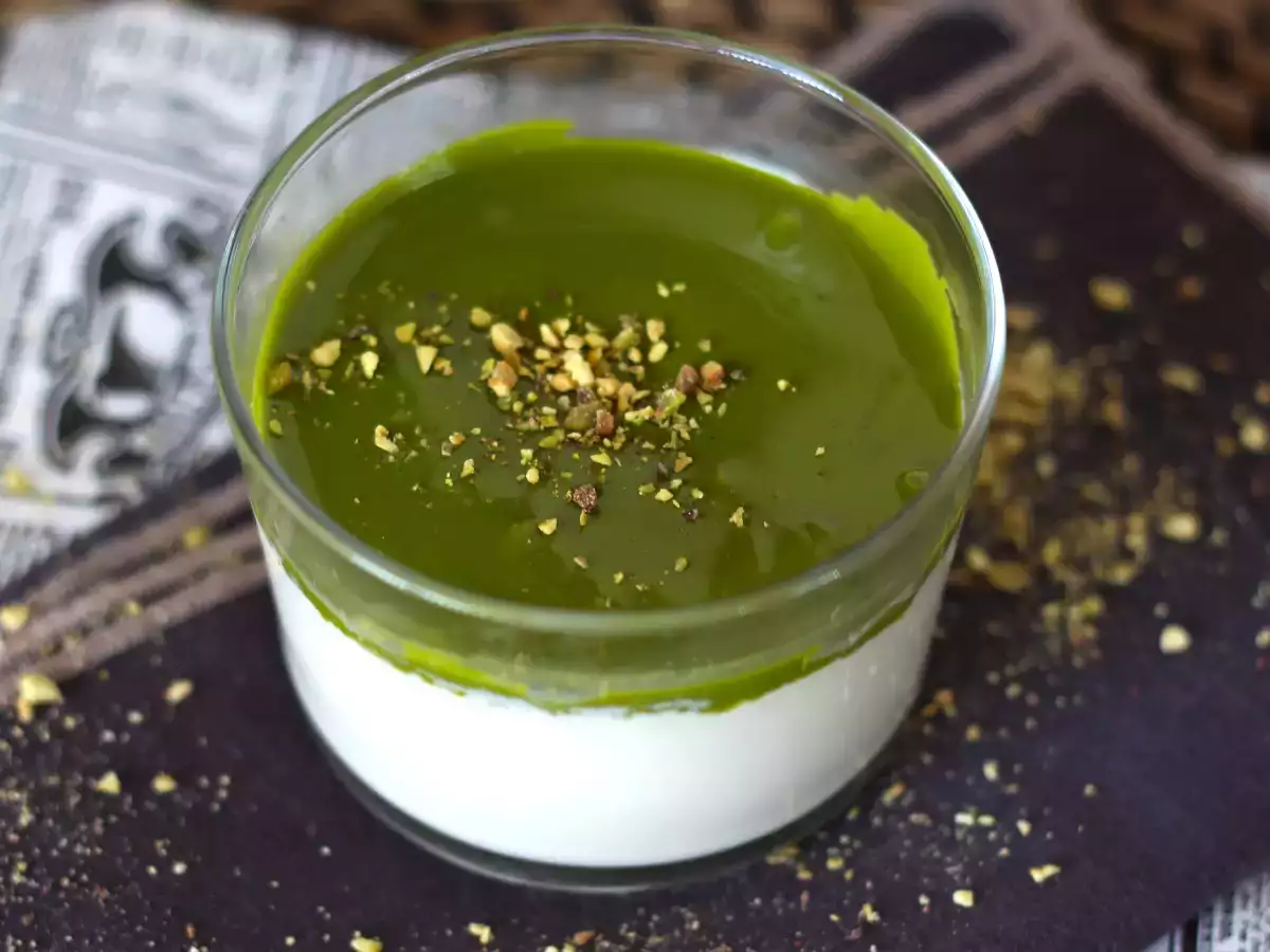 Pistáciová panna cotta, jednoduchý recept, ktorý všetci milujú!