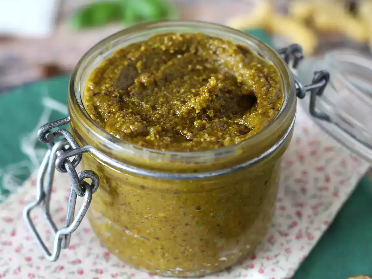 Pistáciové pesto, jednoduchá a chutná omáčka - foto 2