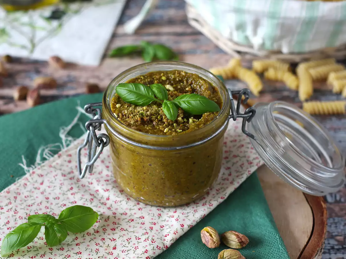 Pistáciové pesto, jednoduchá a chutná omáčka - foto 3
