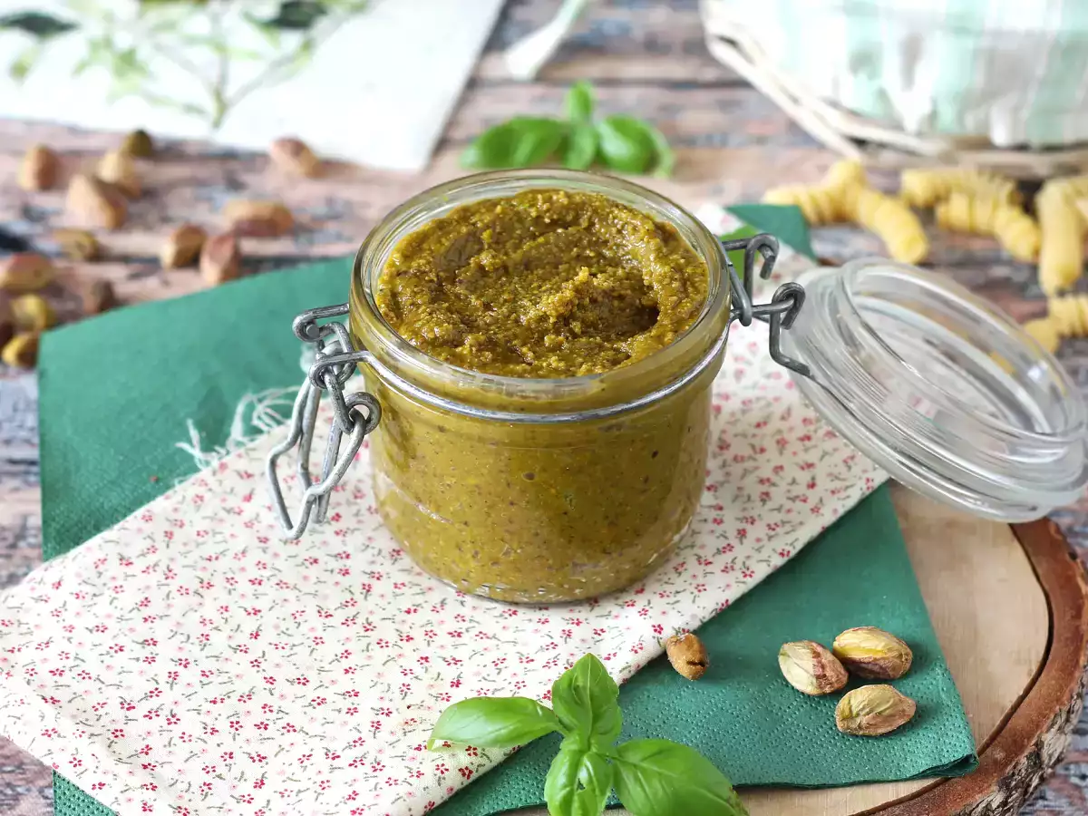 Pistáciové pesto, jednoduchá a chutná omáčka - foto 4